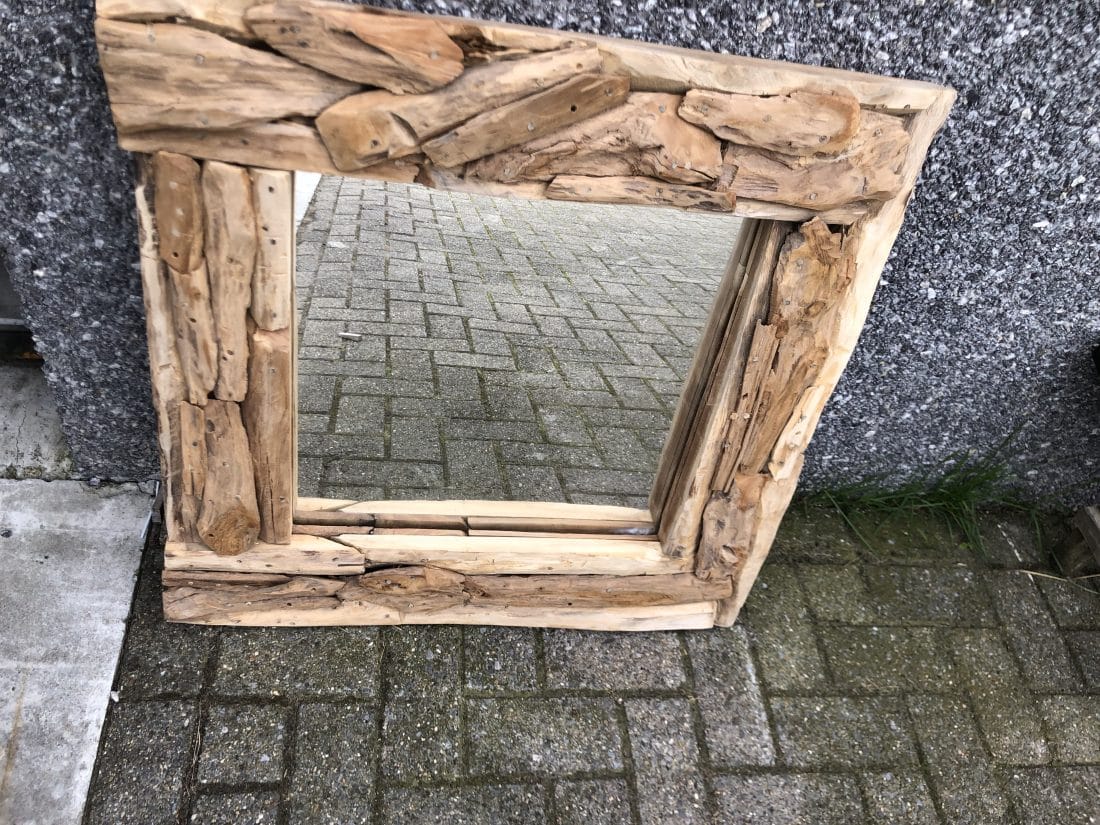 80x80 Wortelteakhouten Spiegel 1 Scaled