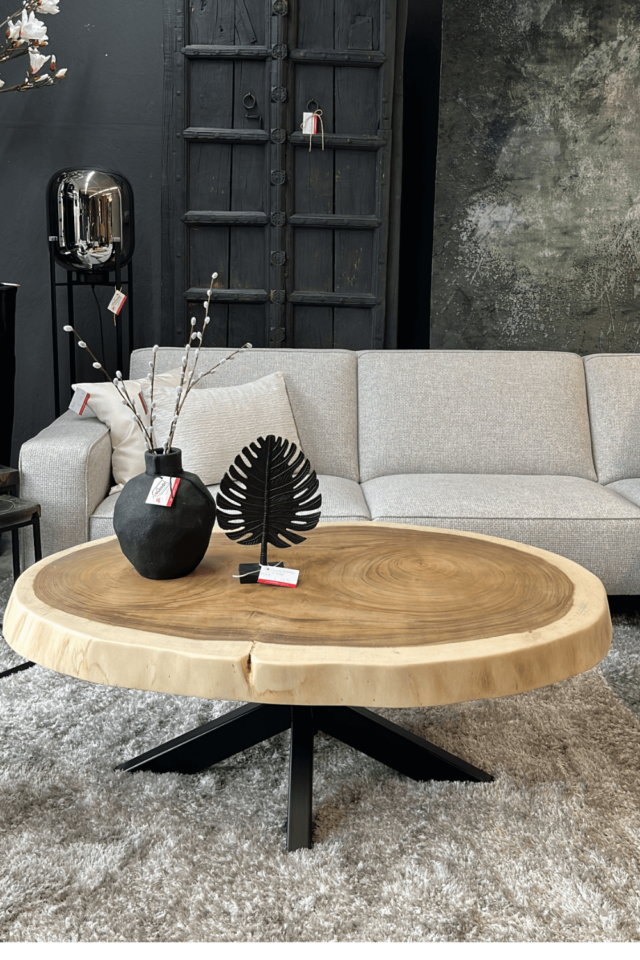 boomstam salontafel suar hout 135 cm met metalen spin poot