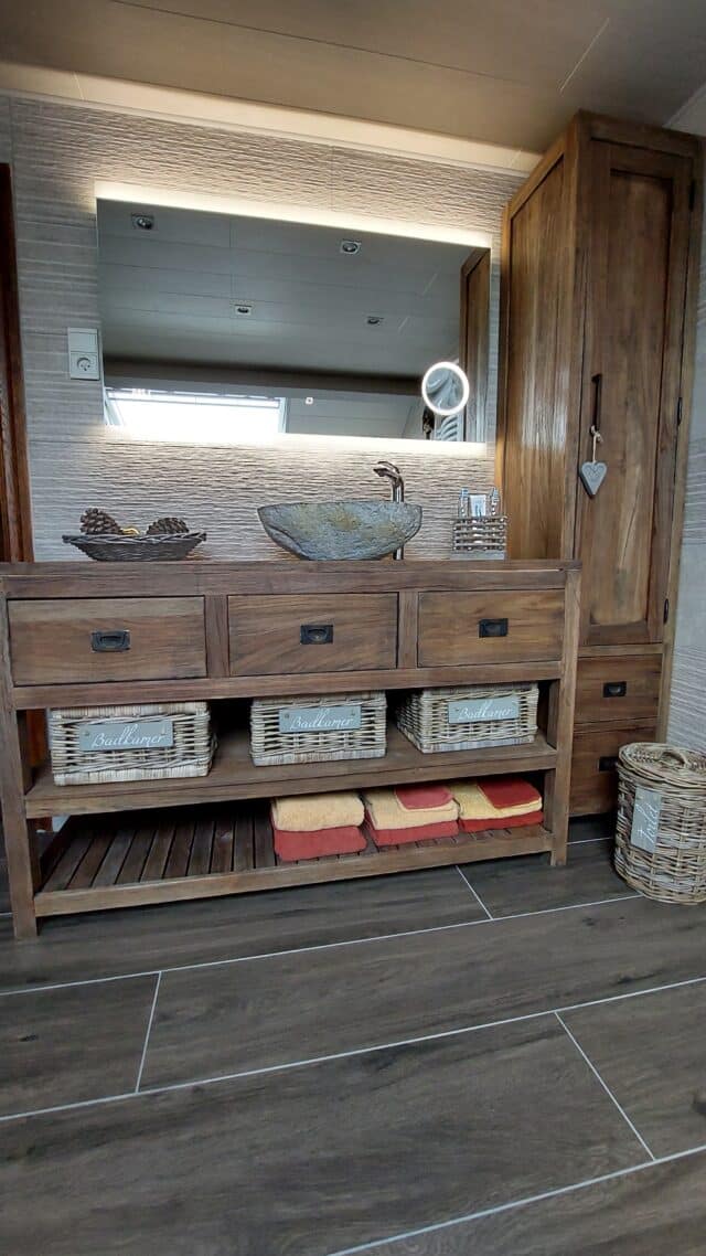 rustiek teak badkamermeubel