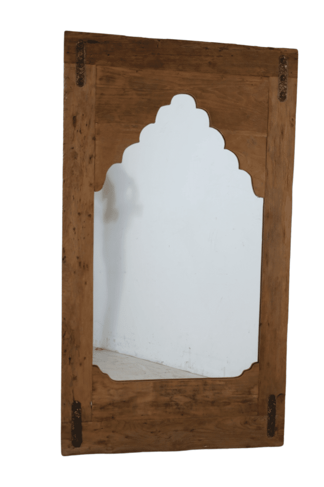 Indische oud teak houten spiegel met boog 138x77 cm