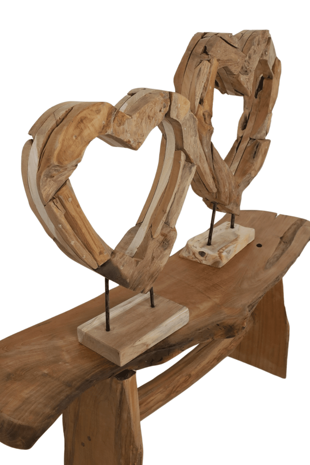 Wortel teak houten hart decoratie voor in het raamkozijn