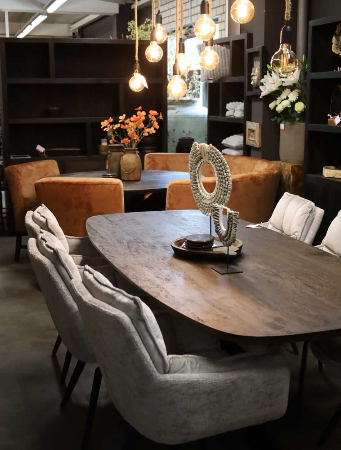 walnoot bruin kleurige eettafel Deens ovaal walnoot bruin kleurige eettafel Deens ovaal